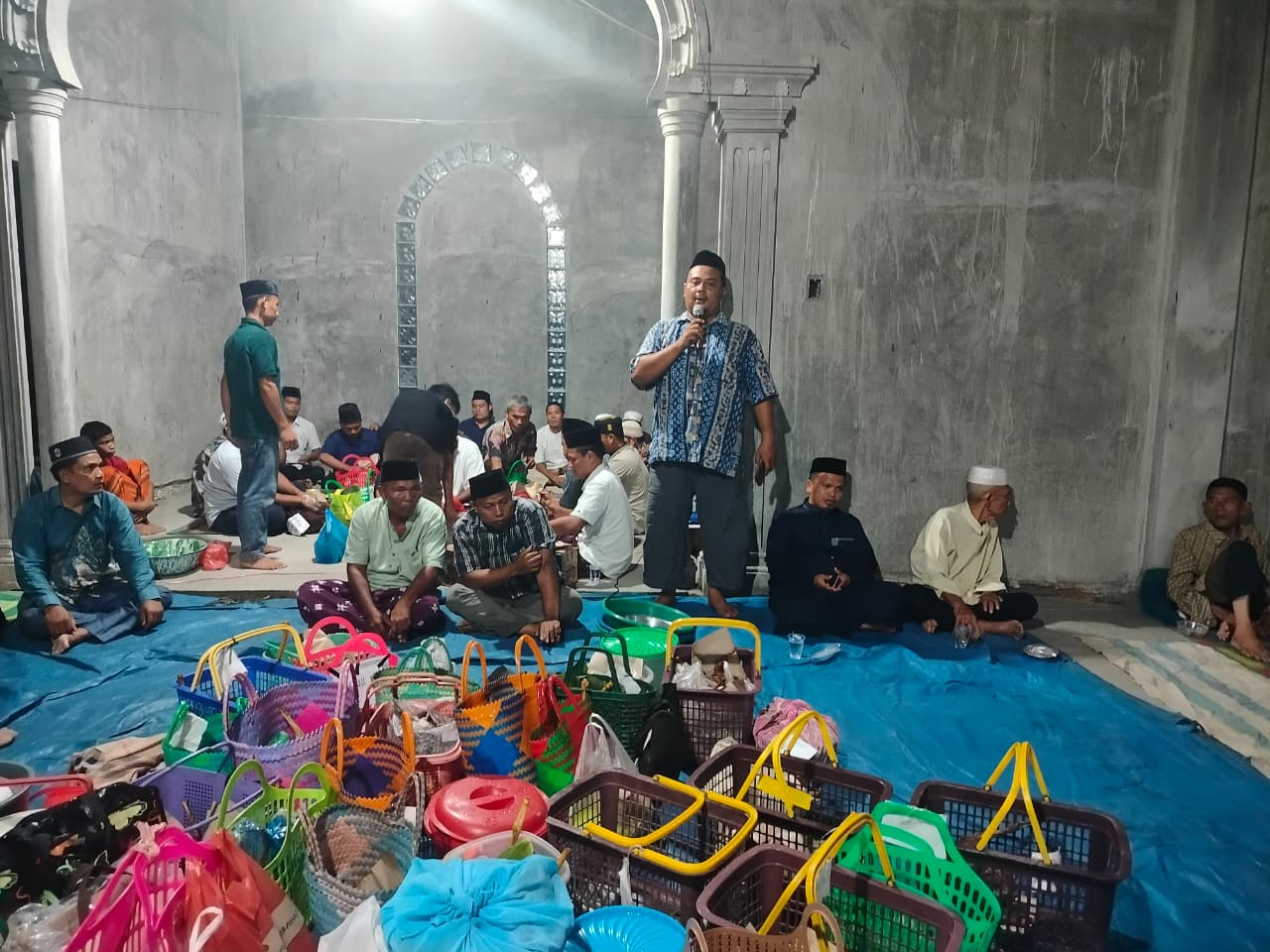 Ketua Panitia Pembangunan Masjid, Edianto Hasibuan, menyampaikan rasa syukur yang mendalam serta apresiasi setinggi-tingginya kepada seluruh warga Desa Sampean, khususnya para donatur yang telah menyisihkan sedekah dan infak.