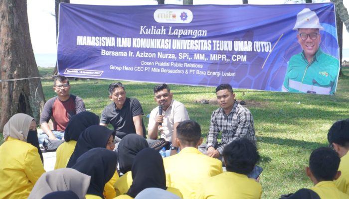 Jadi Pemateri, Ketua DPD SWI Aceh Barat Berikan Motivasi Jurnalis Puluhan Mahasiswa UTU  