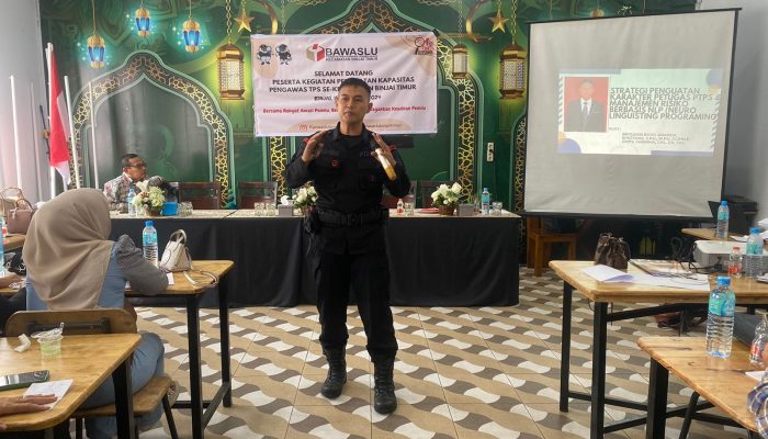 SATBRIMOB POLDA SUMUT Utus Brigadir Ricky Sihotang Untuk Melatih Penguatan Karakter PTPS Binjai Timur.