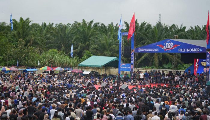 Kampanye Akbar JOZ Membludak, Lalu Lintas di Nagan Raya Macet Selama 2 Jam