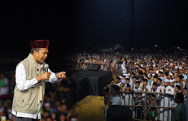 Tabligh Akbar UAS: Pesantren Andalusia Dipenuhi Ribuan Jamaah dalam Suasana Penuh Berkah