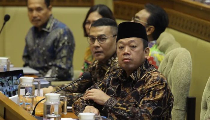 Nusron Wahid Masuk 5 Besar Menteri Tersukses di 100 Hari Kerja Kabinet Merah Putih