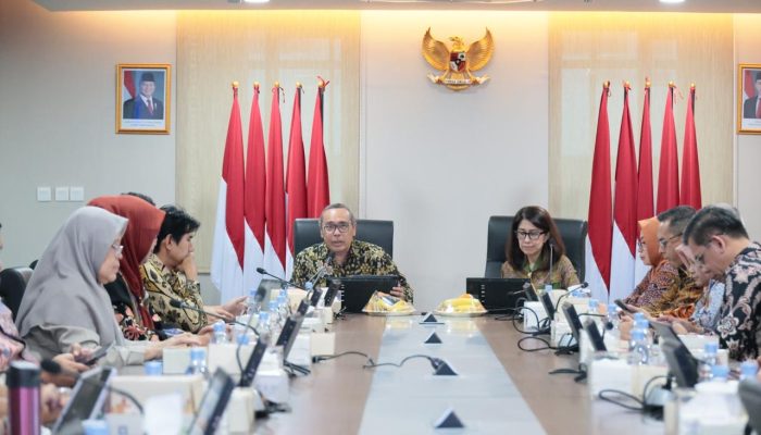 Lakukan Evaluasi Kinerja Triwulan I, Sekjen Kementerian ATR/BPN Tekankan Jajaran untuk Tingkatkan Nilai SAKIP