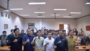 AMPSU Mengadu ke DPRD Soal Pelarangan Salat Jumat di Masjid Dinas Pendidikan Sumut