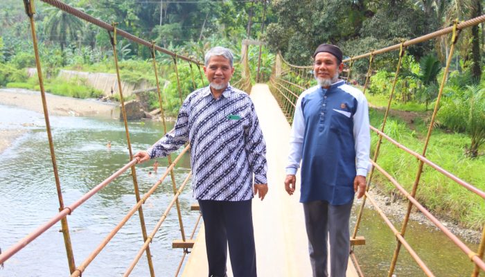 Senator M. Nuh Apresiasi Keseriusan Gubsu dalam Perbaikan Jalan di Sipiongot
