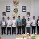 Serahkan 11 Sertipikat