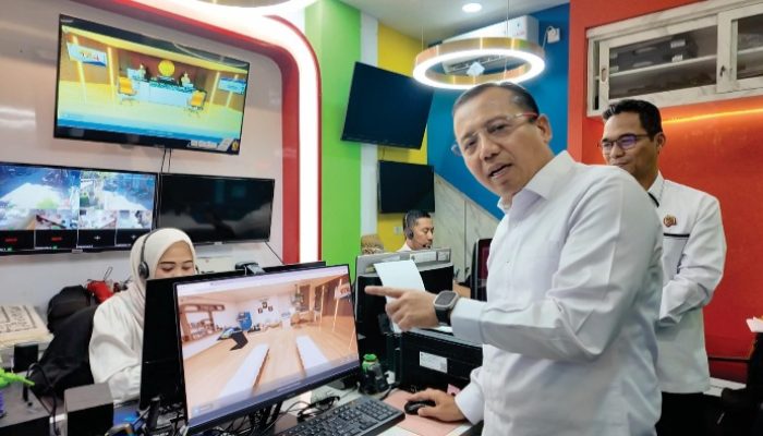 Staf Ahli Bidang Teknologi Informasi Tinjau Kantah Virtual Kota Tangerang: Benar-benar Digital Twin