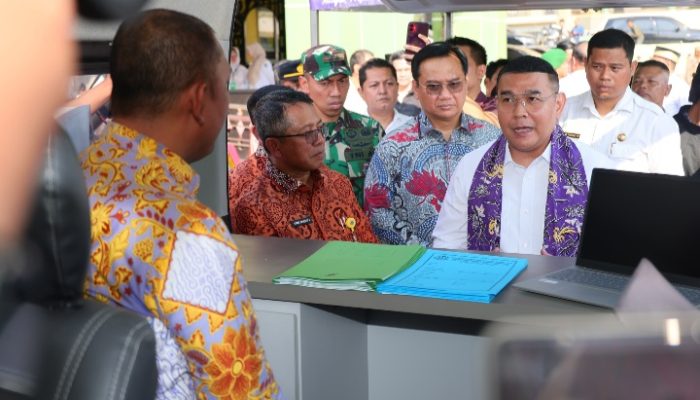 Tinjau Layanan Sertipikat Keliling di Kabupaten Tangerang, Wamen Ossy: Wujud Peningkatan Pelayanan Publik