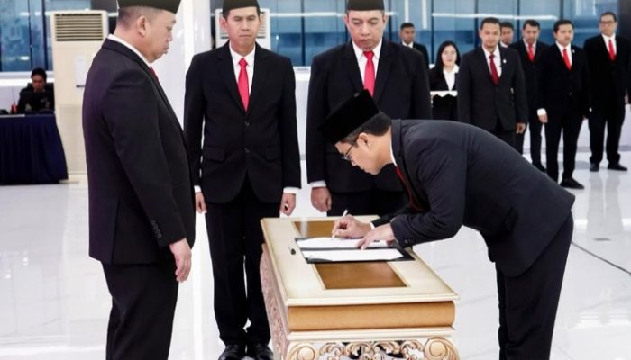 Lantik Jabatan Baru di Lingkup Eselon II, Menteri Nusron Ingatkan 80% Tugas Pokok Kementerian ATR/BPN adalah Pelayanan