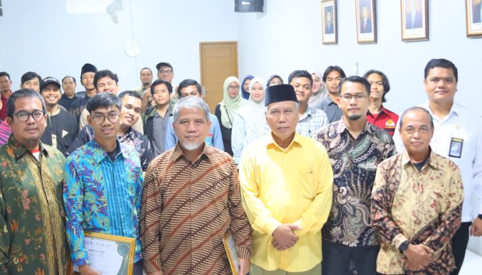 Hadiri Pelatihan Jurnalistik dan Desain Grafis, Senator Muhammad Nuh Ajak Milenial Muslim Jadi Komunikator Yang Baik