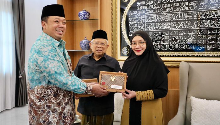 Wakili Pemerintah, Menteri Nusron Antar Undangan Upacara Peringatan HUT 80 RI untuk Wapres ke-13 K.H. Ma’ruf Amin