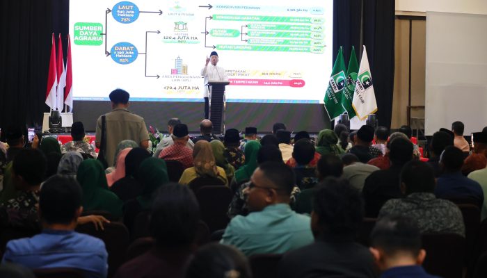 Sampaikan Orasi Kebangsaan di Rakor Regional KAHMI, Menteri Nusron: Penting untuk Mengambil Keputusan secara Adil