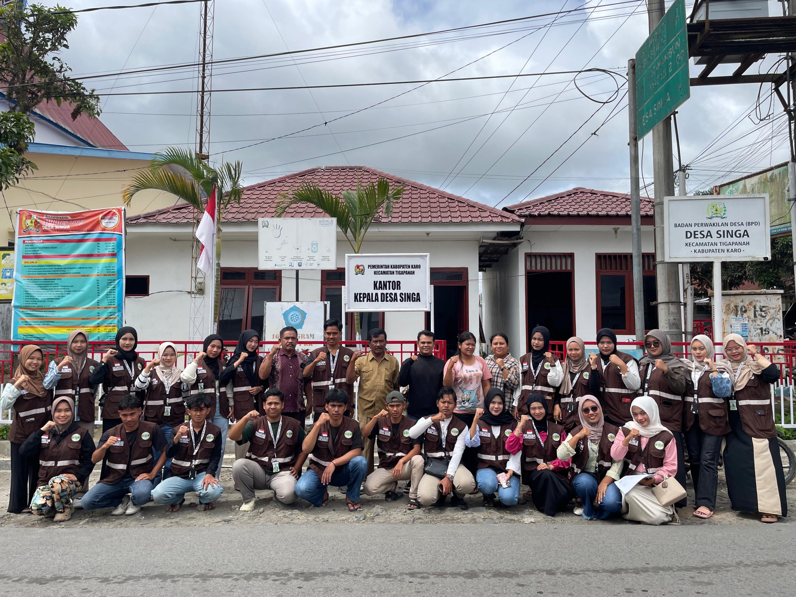 Sukses Gelar Program Keagamaan dan Lingkungan di Desa Singa