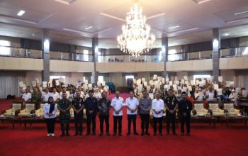 Masyarakat Tapsel Terima Sertipikat Tanah