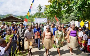 Kunjungan Perdana ke Papua