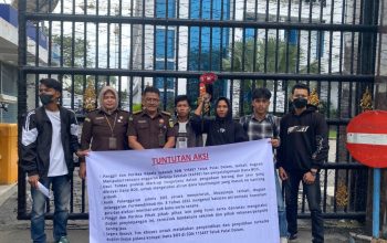 Mahasiswa Gruduk Kejati Sumut Usut Dugaan Korupsi Dana BOS di SDN Teluk Pulai Dalam Labura