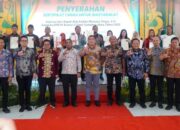 Hadiri Penyerahan Sertipikat di Langkat
