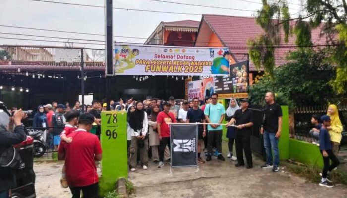 Konsep Kuphi Membeludak! Ratusan Anggota Medan Walker Ikuti Fun Walk Bareng Senator Muhammad Nuh