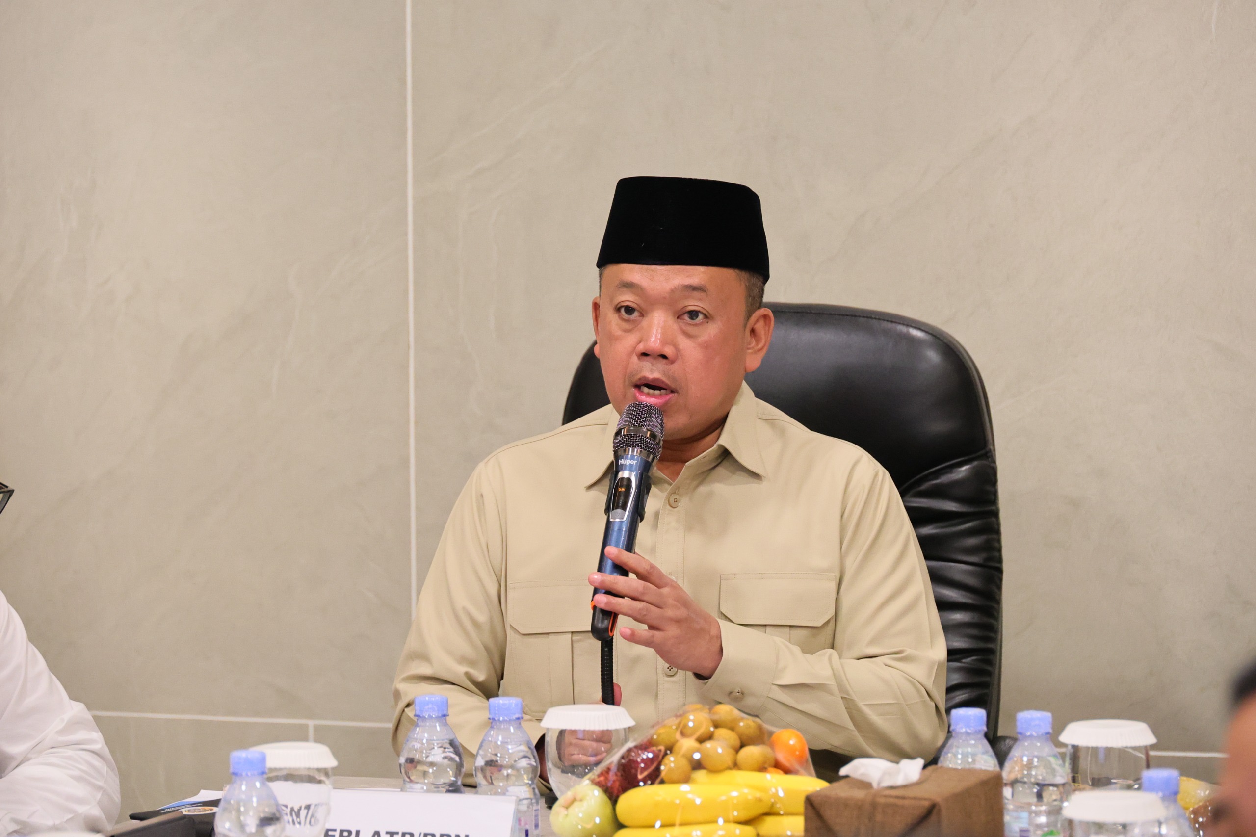 Menteri Nusron