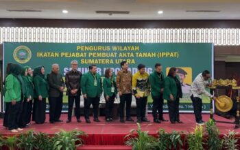 Kakanwil BPN Sumut Membuka dan Beri Arahan pada Seminar Upgrading IPPAT
