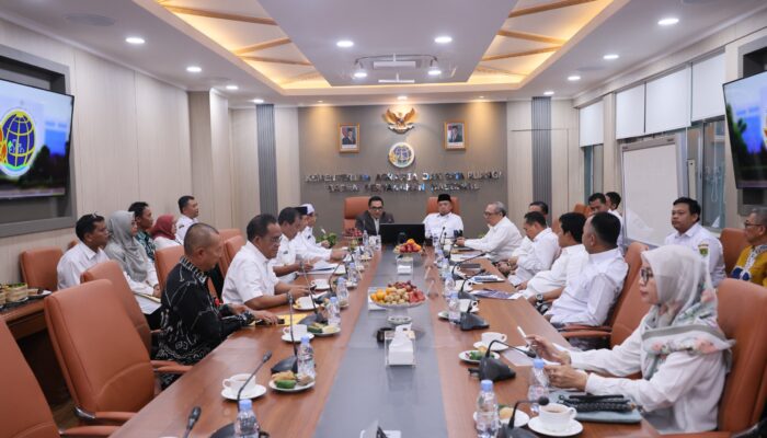 Rakor Bersama para Kepala Daerah di Kalsel, Menteri Nusron: Penentuan Lokasi LP2B Menjadi Kewenangan Daerah