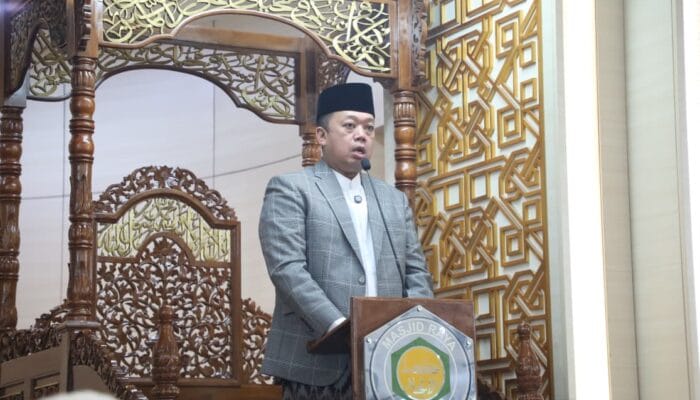 Jadi Khatib Iduladha, Menteri Nusron Sampaikan Pesan untuk “Sembelih” Ego dan Keserakahan