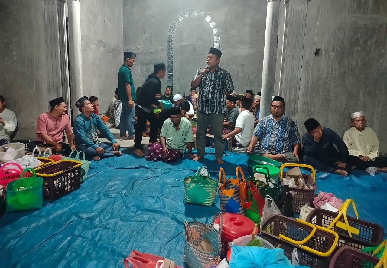 Menjaga Tradisi Tulak Bala dan Ikhtiar Membangun Rumah Ibadah di Sampean Barat