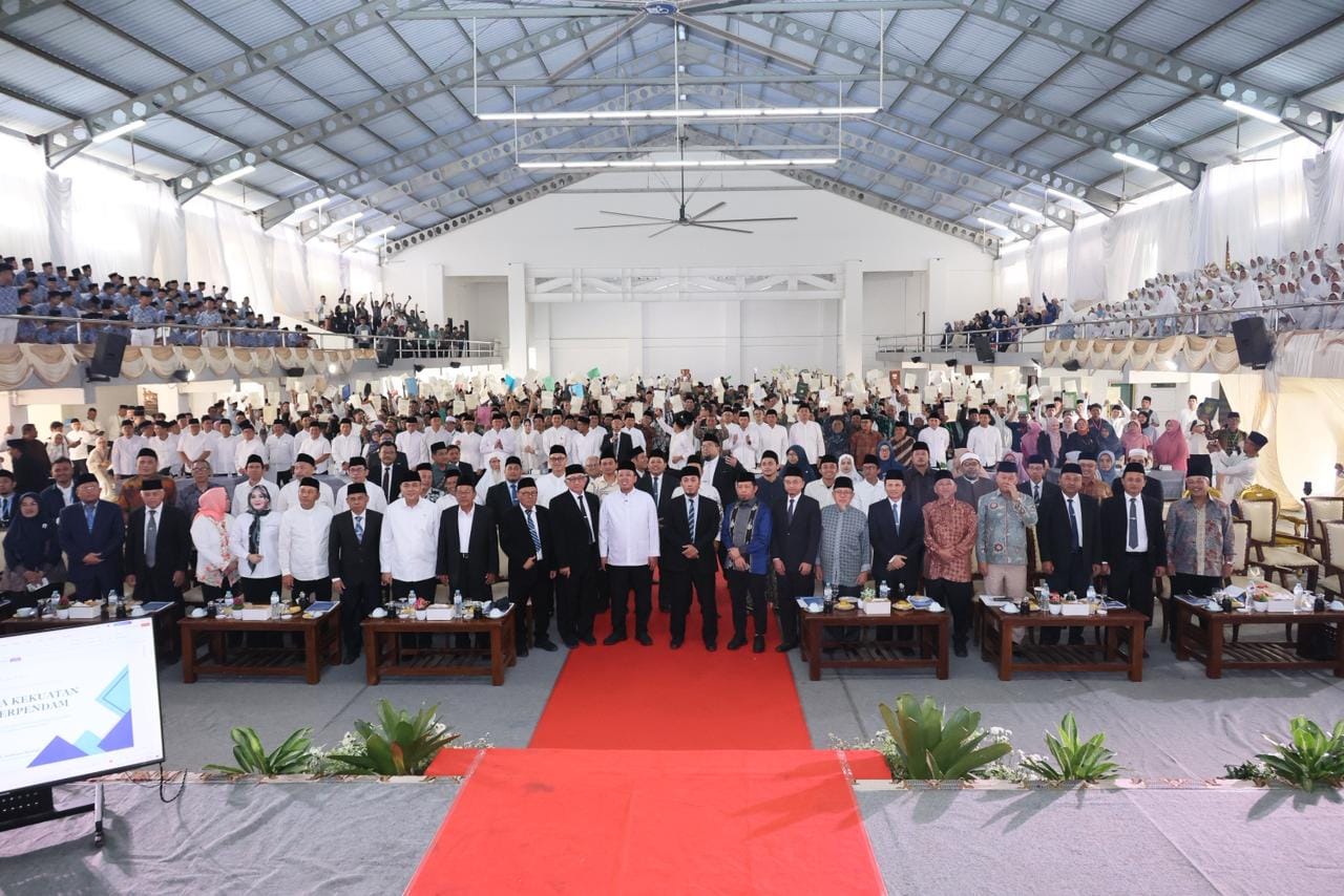 Serahkan 1.029 Sertipikat Wakaf