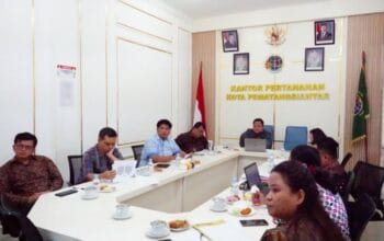 Rapat Ekspos