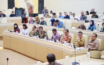 RDP dengan Komisi II DPR RI, Sekjen ATR/BPN Laporkan Capaian Pelaksanaan Tujuh Layanan Prioritas