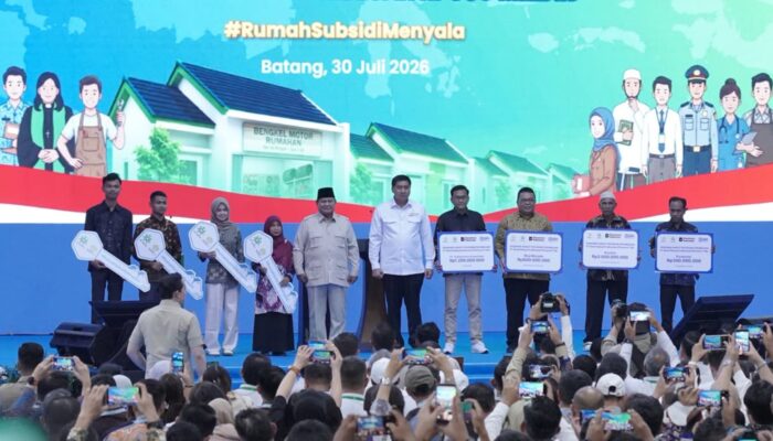 Hadiri Akad Massal 62.000 KPR Rumah Subsidi, Menteri Nusron: Legalitas Tanah Beri Kepastian bagi Masyarakat