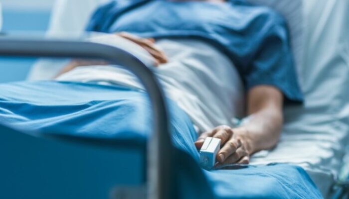 Emak, Sosok Cahaya Kasih Sayang Yang Tak Pernah Padam