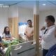 Bupati Karo Kembali Tinjau Kondisi Siswa Yang Mengalami Gangguan Kesehatan Usai Konsumsi Makanan Bergizi Gratis