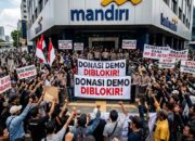 Rekening Donasi Demo Rp 80 Juta Diblokir, Bank Mandiri Diserbu Warganet dan Koalisi Masyarakat Sipil Tuntut Transparansi