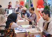 Di Tengah Kesibukan, Warga Manfaatkan PELATARAN untuk Urusan Pertanahan saat Akhir Pekan