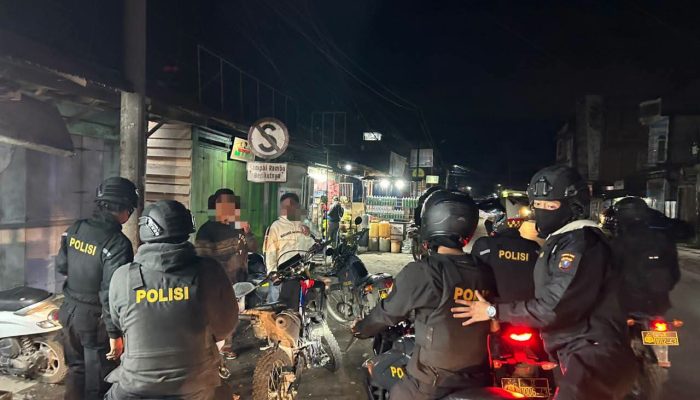 Tim LINGKABER Polres Karo Patroli Malam, Antisipasi 3C dan Tawuran